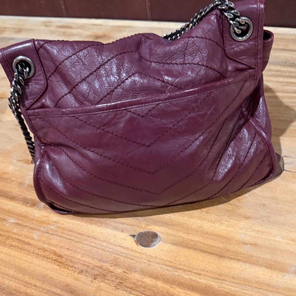 Yves Saint Laurent Plum Quilted Leather Shoulder Bag - Picture 3 of 4